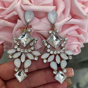 Beautiful bejeweled drop earrings by viviglam 🌹🌹